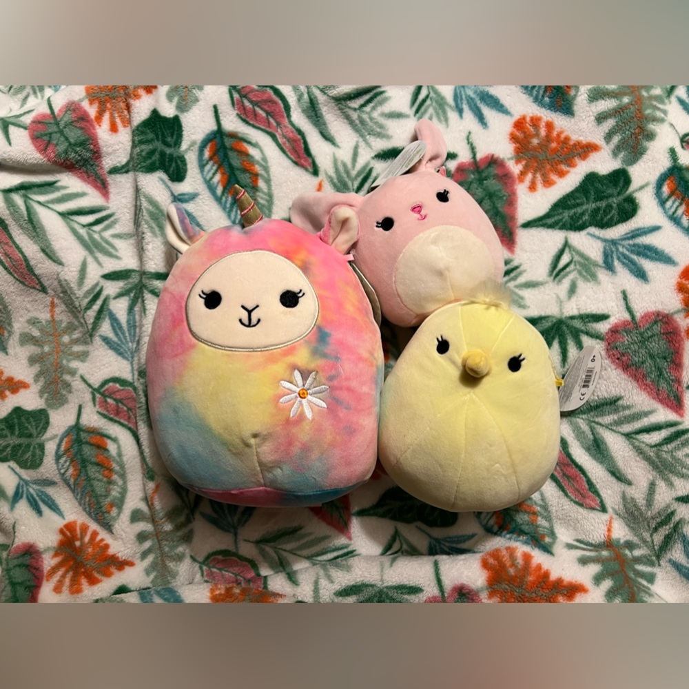 3 Easter squishmallows!